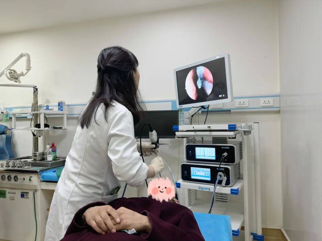 急！男子打籃球撞歪鼻子導(dǎo)致鼻部畸形，